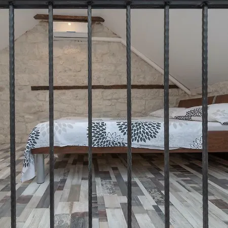 Appartement Skuribanda Trogir