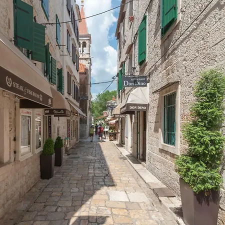 Skuribanda Trogir