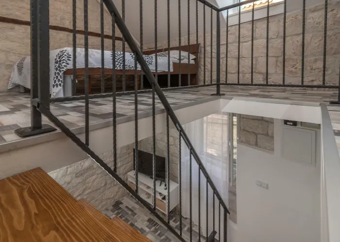 Skuribanda Apartman Trogir